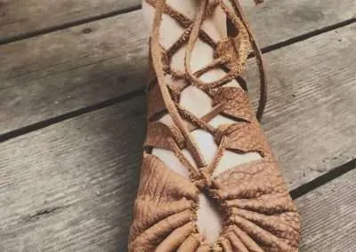 Leather earthing sandals