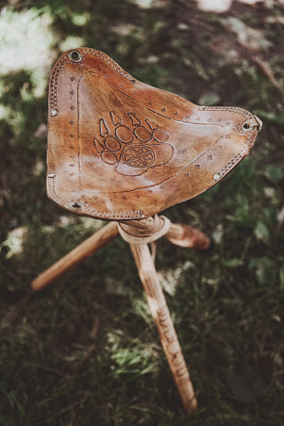 Hiking Staff Tripod-Stool